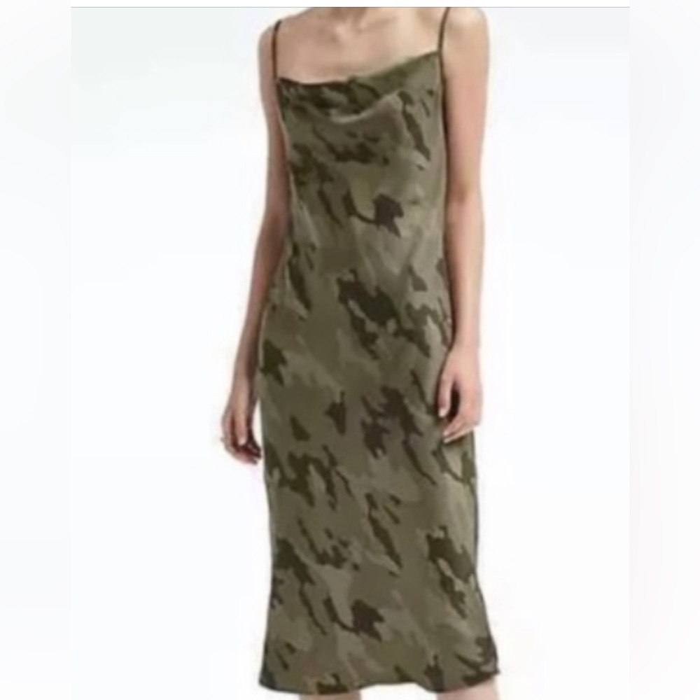 NWOT Banana Republic Camo Slip Dress